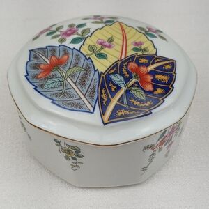 Vtg 1977 MANN Tabacco Leaf Genus Nicotina Trinket Covered Box Round Octagonal 4"